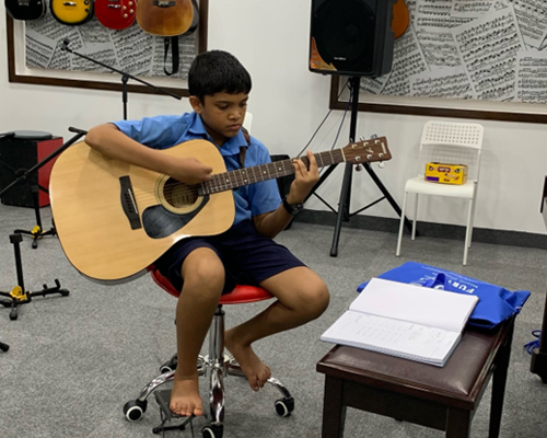 we offer our musical instruments for hire in goa